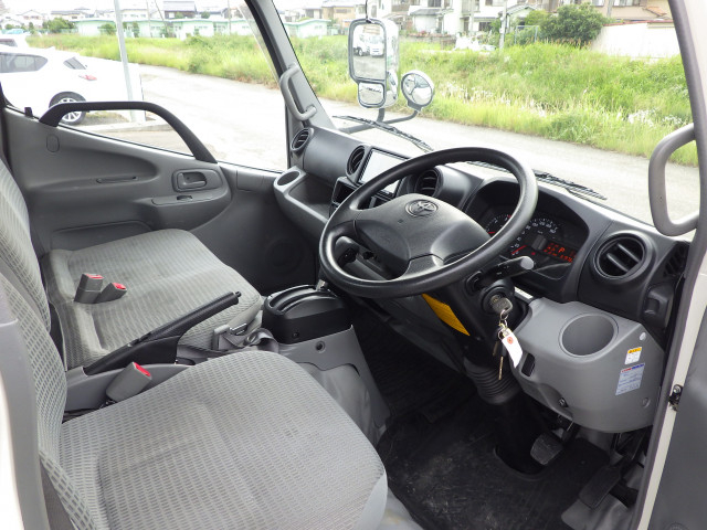 トヨタ ダイナ 小型 平ボディ TKG-XZU605(110645) 7枚目