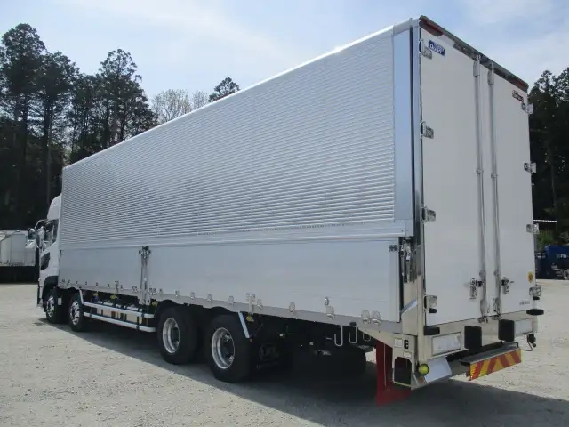 日産自動車 クオン 大型 ウィング 2RG-CG5FA(111203) 7枚目