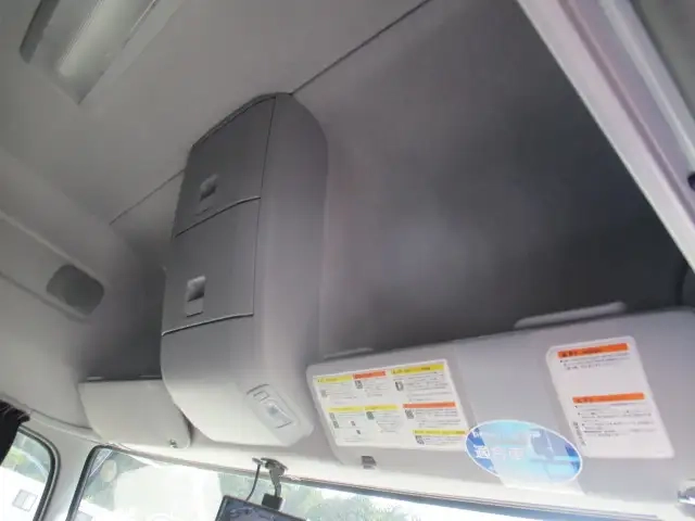 日産自動車 クオン 大型 ウィング 2RG-CG5FA(111203) 32枚目