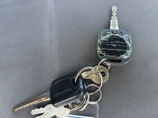 いすゞ エルフ 小型 バン TKG-NHS85AN(110731) 46枚目