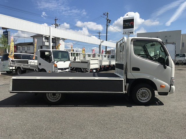 トヨタ トヨエース 小型 平ボディ LDF-KDY281(111980) 15枚目