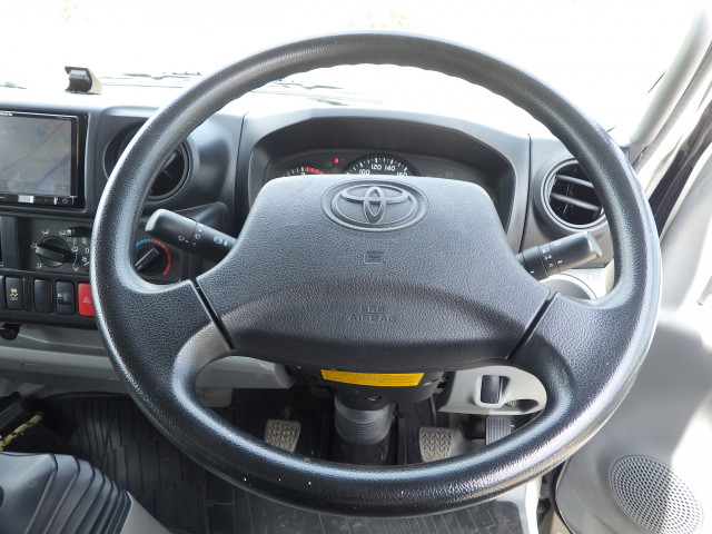 トヨタ トヨエース 小型 バン TKG-XZU655(110666) 15枚目