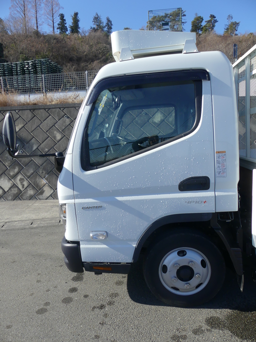 三菱ふそう キャンター 小型 平ボディ 2RG-FEB50(55586) 6枚目