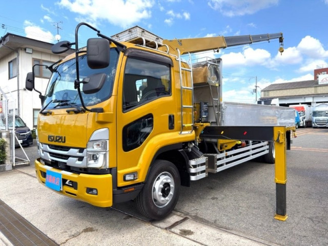 いすゞ フォワード 増トン 平ボディ（クレーン付） 2RG-FTR90U2(110445) 5枚目