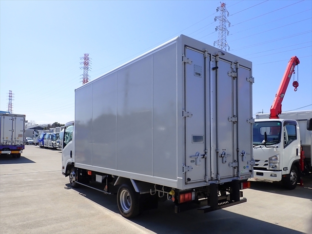 いすゞ エルフ 小型 バン TRG-NLR85AN(105082) 4枚目