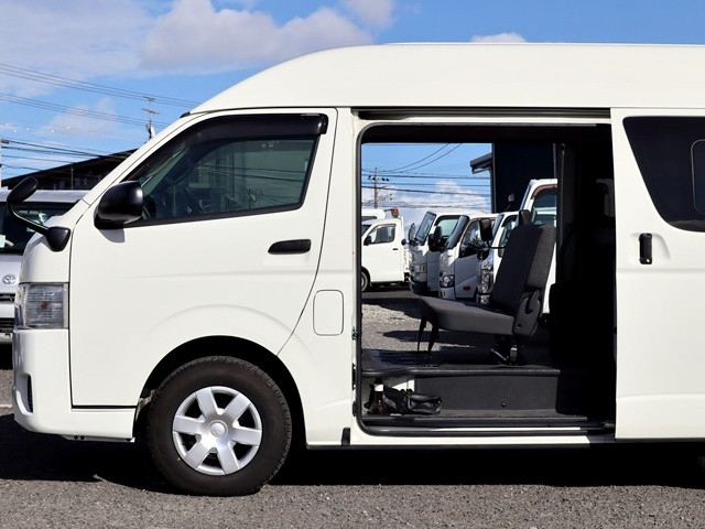 トヨタ レジアスエース 小型 バン LDF-KDH206K(109952) 11枚目