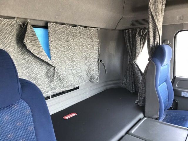 いすゞ ギガ 大型 トラクタ QKG-EXD52AE(7410) 11枚目