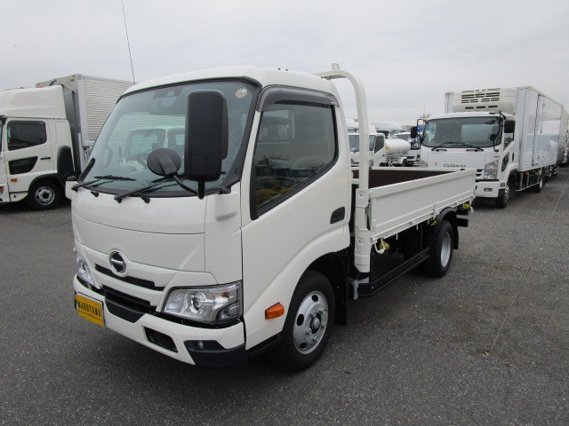 日野 デュトロ 小型 平ボディ 2WG-XZU646M(105520) 1枚目