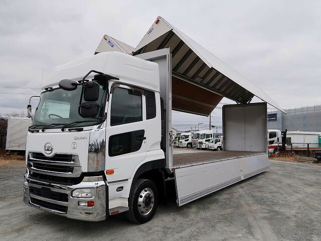 UDトラックス（日産） クオン 大型 ウィング QPG-CG5ZA(39343) 7枚目