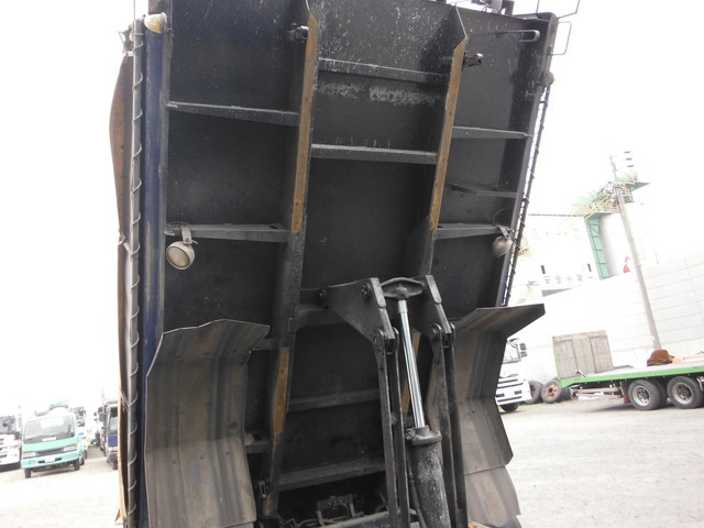 Nissan UD condor Middle Soil dump BDG-MK36C(1694) 5枚目