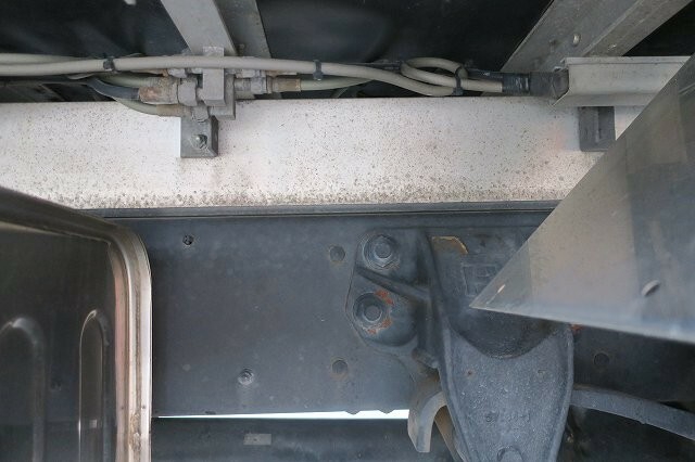 UDトラックス（日産） コンドル 中型 ウィング TKG-MK38C(32202) 11枚目