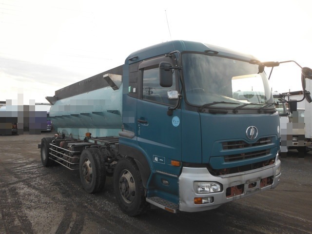 Nissan UD quon Large Tank truck ADG-CV2YL(2636) 1枚目