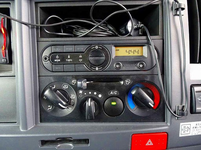 いすゞ エルフ 小型 バン 2RG-NLR88AN(112977) 12枚目