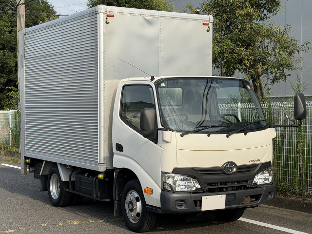 トヨタ ダイナ 小型 バン TPG-XZU605(109051) 2枚目