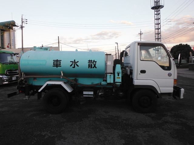 いすゞ フォワード 中型 特装車・その他 KK-NRR35C3(1095) 8枚目