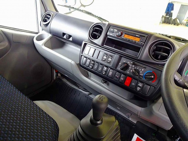 日野 デュトロ 小型 Wキャブ 2DG-XZU685M(81745) 9枚目