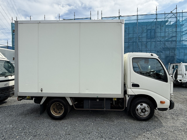トヨタ ダイナ 小型 バン TPG-XZU605(112396) 4枚目