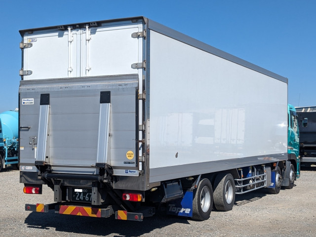 UDトラックス（日産） クオン 大型 冷蔵冷凍バン 2PG-CG5CA(113474) 4枚目