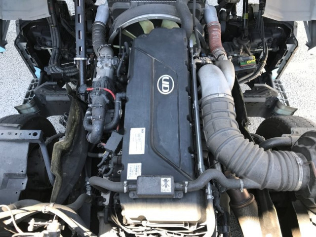 UDトラックス（日産） クオン 大型 トラクタ 2PG-GK5AAB(111839) 16枚目