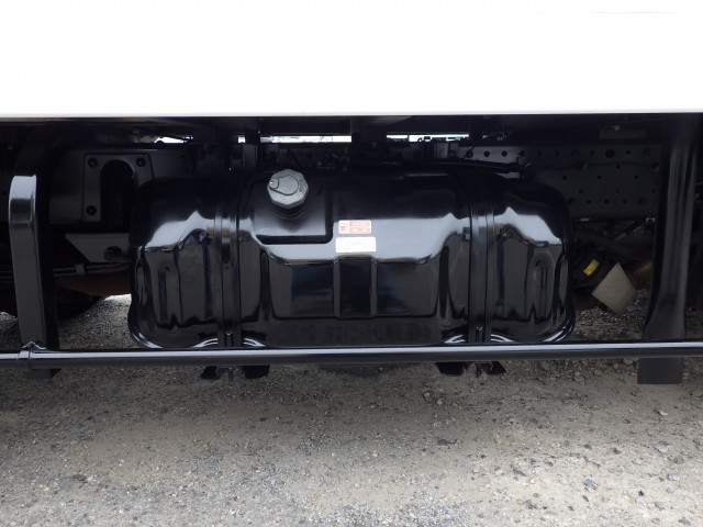 いすゞ エルフ 小型 冷蔵冷凍バン TPG-NHR85AN(109582) 31枚目