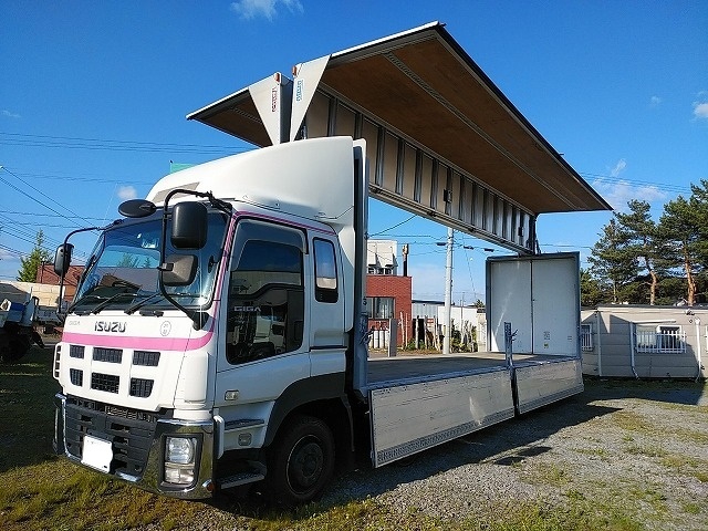 Isuzu giga Large Wing body LKG-CYJ77A(31662) 1枚目