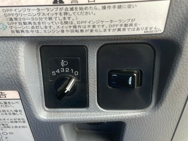 三菱ふそう キャンター 小型 バン TKG-FEB80(7784) 27枚目