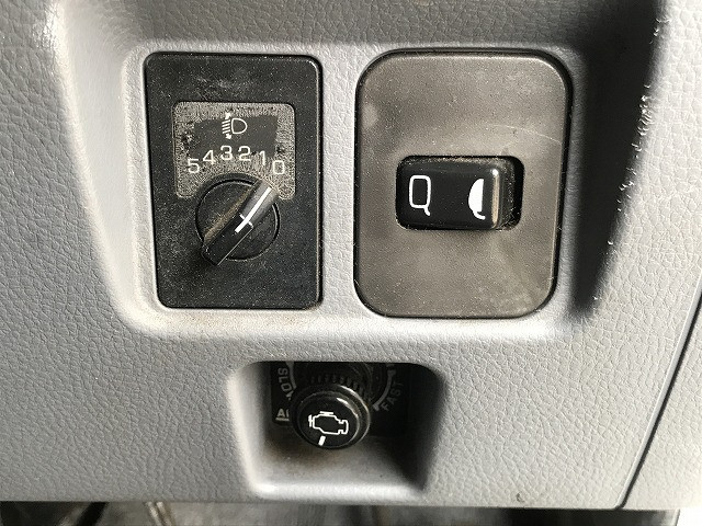 三菱ふそう キャンター 小型 バン PDG-FE74BV(110144) 33枚目