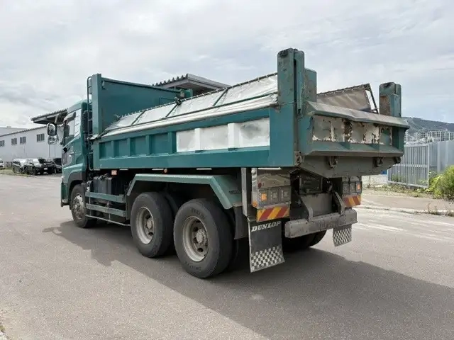 日産自動車 クオン 大型 土砂ダンプ QKG-CW5XL(111280) 7枚目