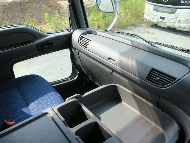 いすゞ ギガ 大型 ウィング QKG-CYJ77A(35575) 29枚目