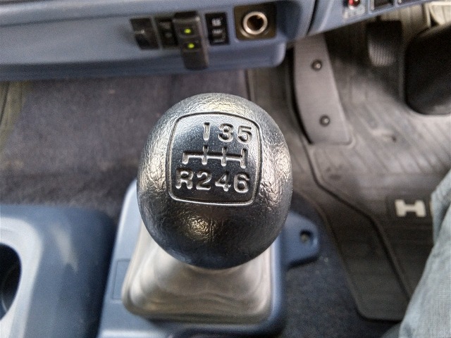 日野 レンジャー 中型 ウィング PB-FD8JLFA(8915) 76枚目