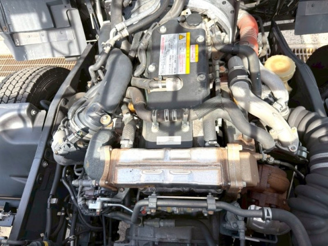 UDトラックス（日産） コンドル 増トン 平ボディ 2RG-BTR90V2(110406) 22枚目