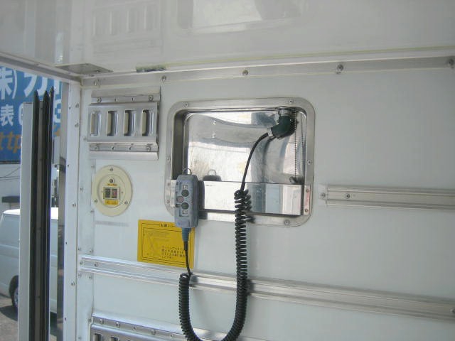 いすゞ エルフ 小型 冷蔵冷凍バン TPG-NMR85AN(108098) 16枚目