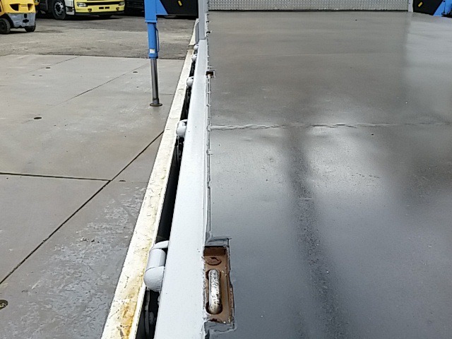 いすゞ フォワード 中型 平ボディ（クレーン付） PA-FRR34L4(8270) 27枚目