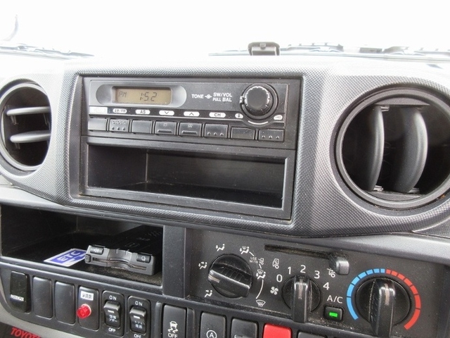 トヨタ トヨエース 小型 バン TKG-XZU605(6601) 26枚目