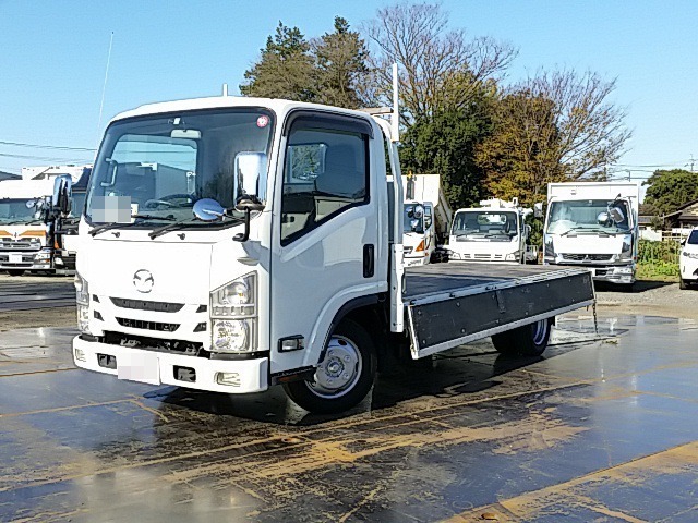 マツダ タイタン 小型 平ボディ TRG-LLR85AR(8201) 3枚目