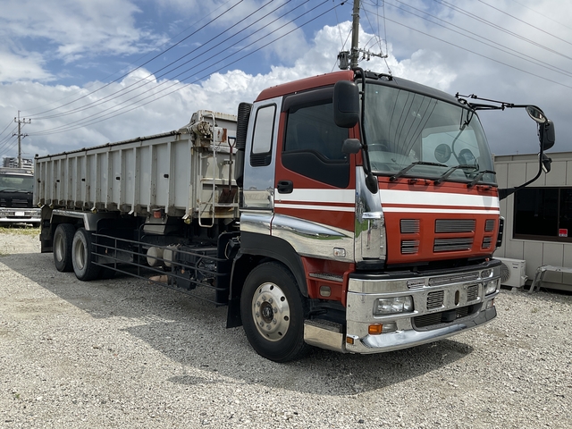 いすゞ ギガ 大型 深ダンプ（土砂禁） PDG-CYM77V8(72286) 2枚目