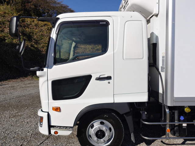 日野 レンジャー 中型 冷蔵冷凍バン 2KG-FD2ABG(98552) 15枚目