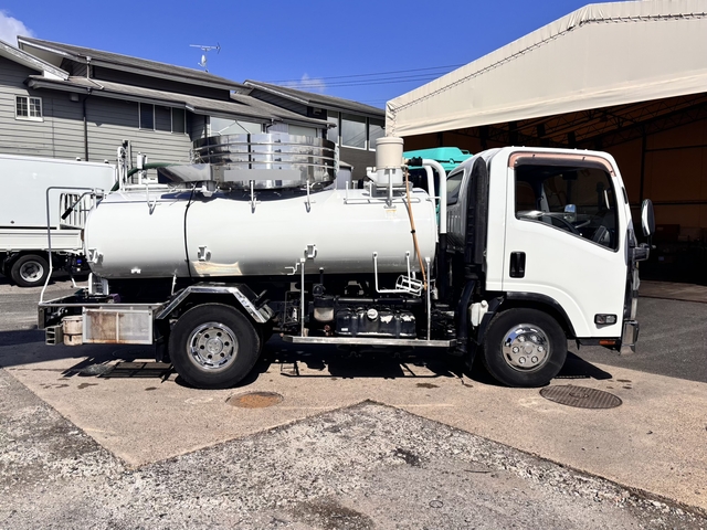 マツダ タイタン 小型 バキュームカー/糞尿車 SKG-LPR85YN(108204) 4枚目
