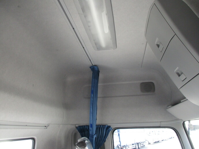 UDトラックス（日産） クオン 大型 トラクタ 2PG-GK5AAB(39259) 10枚目