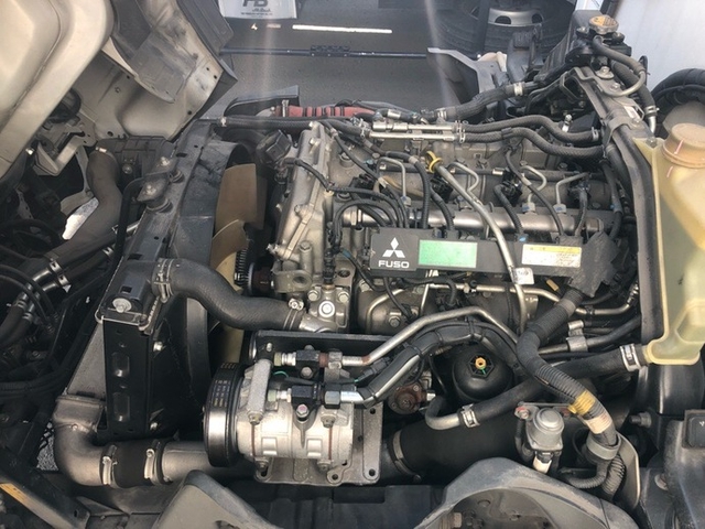 三菱ふそう キャンター 小型 冷蔵冷凍バン TKG-FBA20(5495) 35枚目
