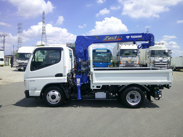 三菱ふそう キャンター 小型 平ボディ（クレーン付） 2RG-FBAVO(108799) 8枚目