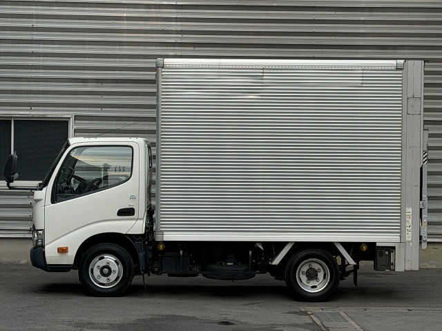 トヨタ ダイナ 小型 バン TPG-XZU605(109199) 2枚目