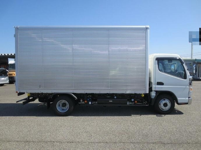 三菱ふそう キャンター 小型 バン 2RG-FEA20(9117) 7枚目