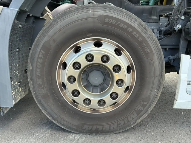 ボルボ 大型 トラクタ 2DG-KA2TDA2(111083) 50枚目