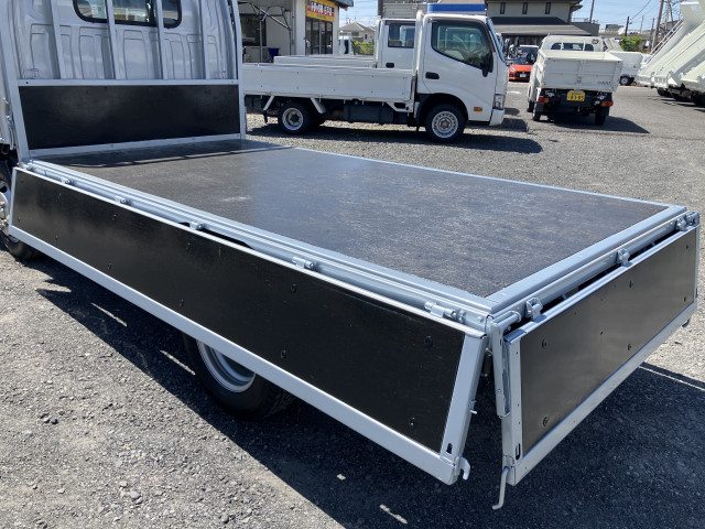 マツダ タイタン 小型 平ボディ 2RG-LHR88A(105413) 18枚目