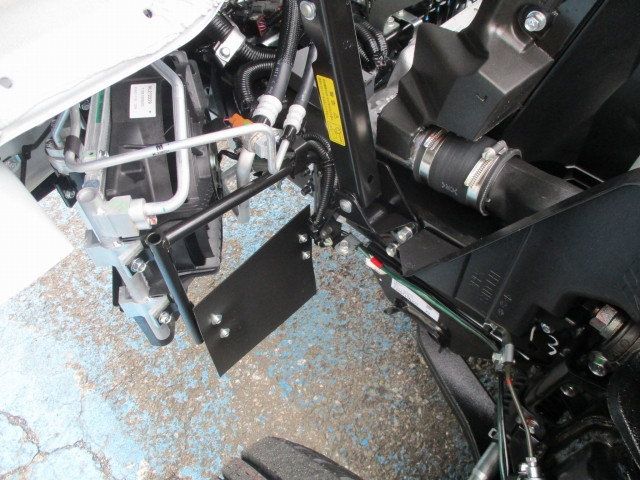 三菱ふそう キャンター 小型 平ボディ 2RG-FBA20(108005) 20枚目