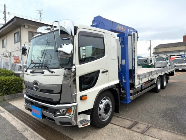 日野 レンジャー 増トン 平ボディ（クレーン付） 2DG-GK2AB(113671) 2枚目