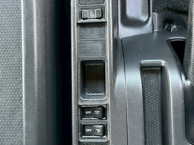 日野 レンジャー 中型 ウィング TKG-FD9JLAA(109397) 33枚目