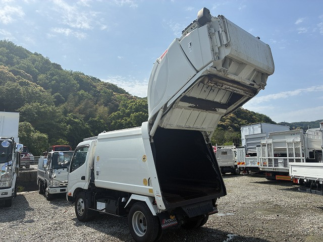 日野 デュトロ 小型 塵芥車（プレス式） 2RG-XZU605X(105408) 13枚目