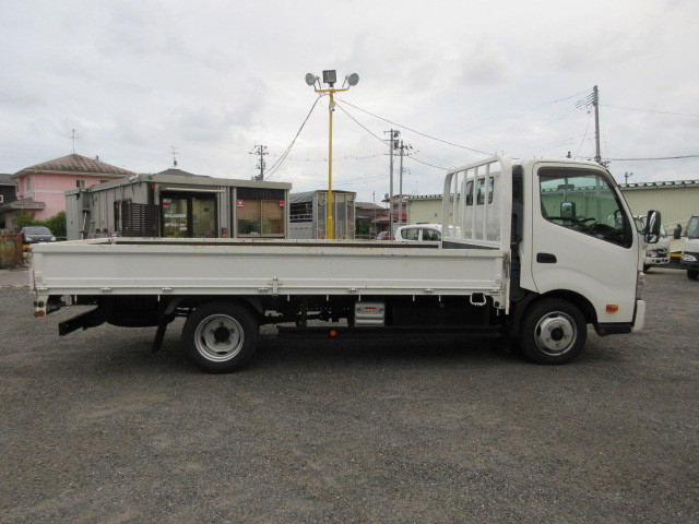 日野 デュトロ 小型 平ボディ 2RG-XZU710M(93894) 6枚目